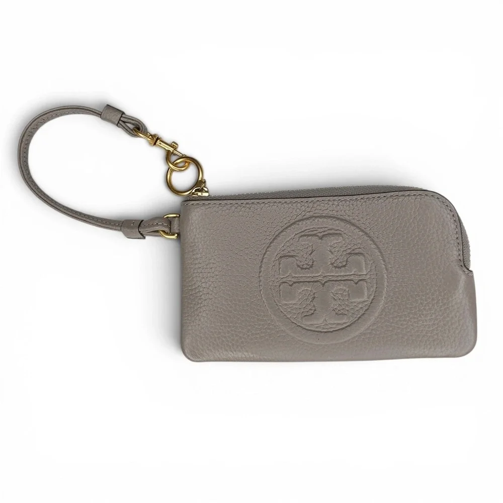 Tory Burch Perry Bombé Wristlet Grey Heron Pebbled Leather Zip Pouch Wristlet‎